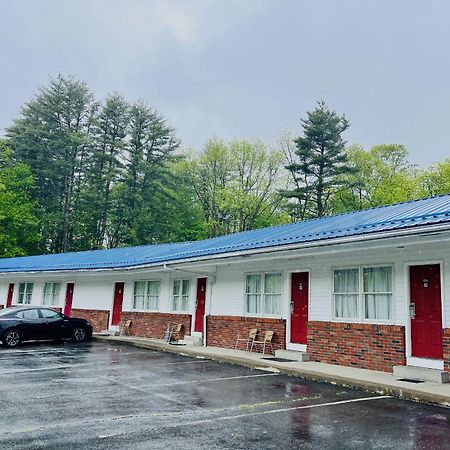 Economy Lodge 682 Main St Sturbridge Exterior photo